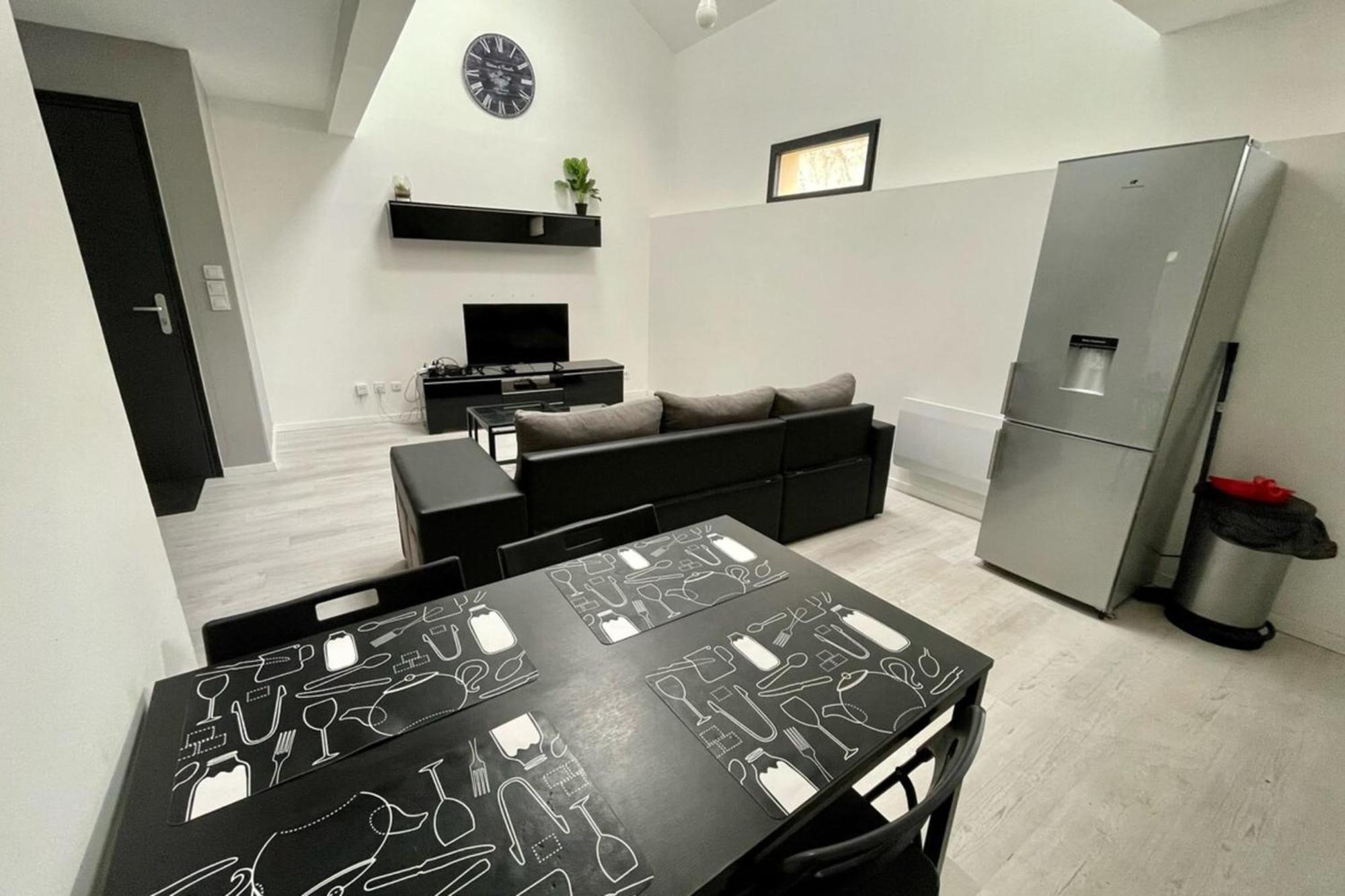 Apartament Duplex Montereau Centre - Chez Marc Zewnętrze zdjęcie